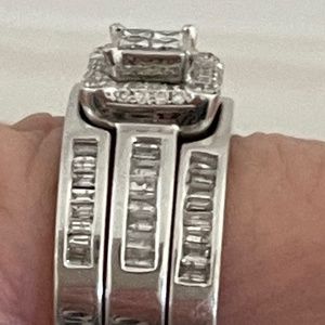 !4K White Gold Diamond Bridal Set (New) perfect for Valentines Day!!!